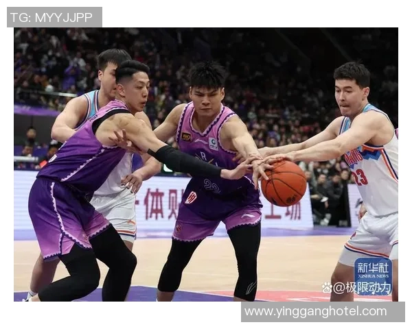 CBA季后赛精彩回放新疆对阵北京的激烈对决全程回顾